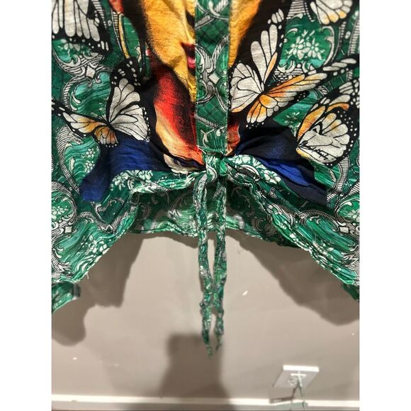 Kitsch and pop Frida Kahlo blouse - Picture 4 of 8